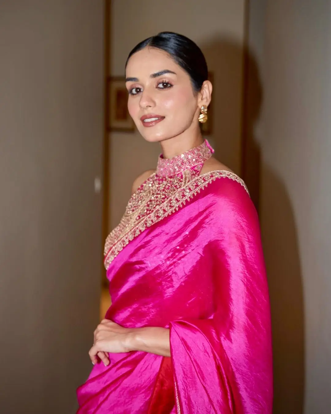 Manushi Chhillar Stills in Pink Designer Saree Sleeveless Blouse